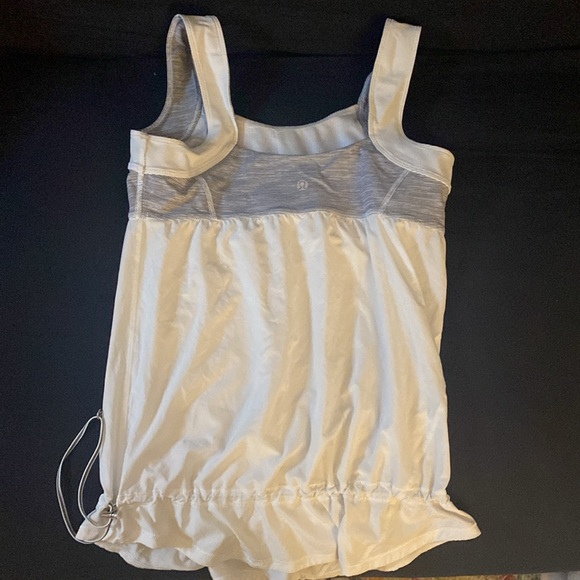 Lululemon tank white and black top - Picture 3 of 7
